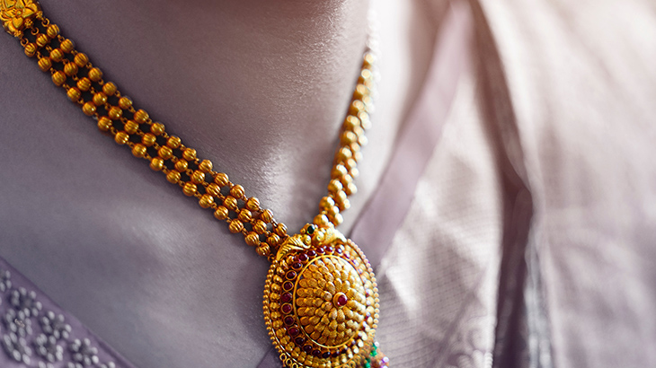 10 Best Women’s Necklaces in India