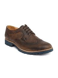 18 Best Formal Shoe Brands in India (Stylish & Durable) 2023