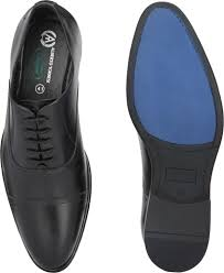 18 Best Formal Shoe Brands in India (Stylish & Durable) 2023